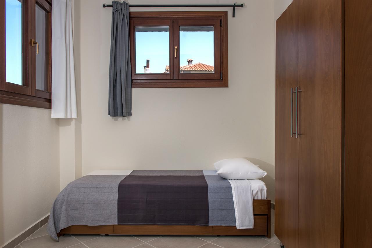 Pleiades Casual Living Apartment Nea Roda Exterior foto