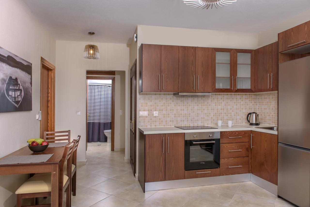 Pleiades Casual Living Apartment Nea Roda Exterior foto