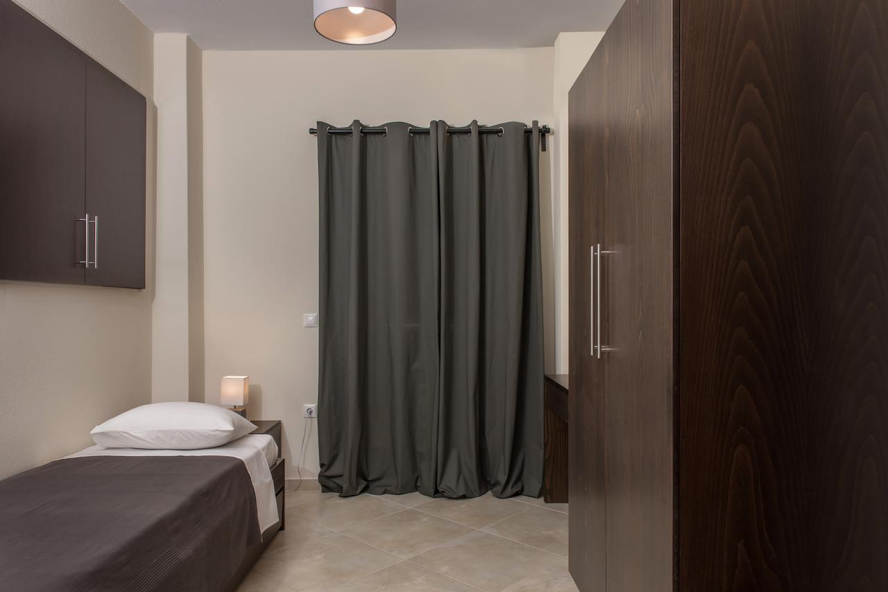 Pleiades Casual Living Apartment Nea Roda Exterior foto